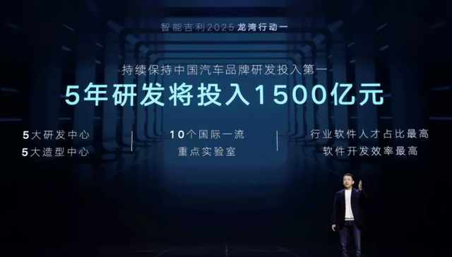 2025香港正版资料免费看,探索香港，免费获取正版资料的机遇与挑战（2025年视角）